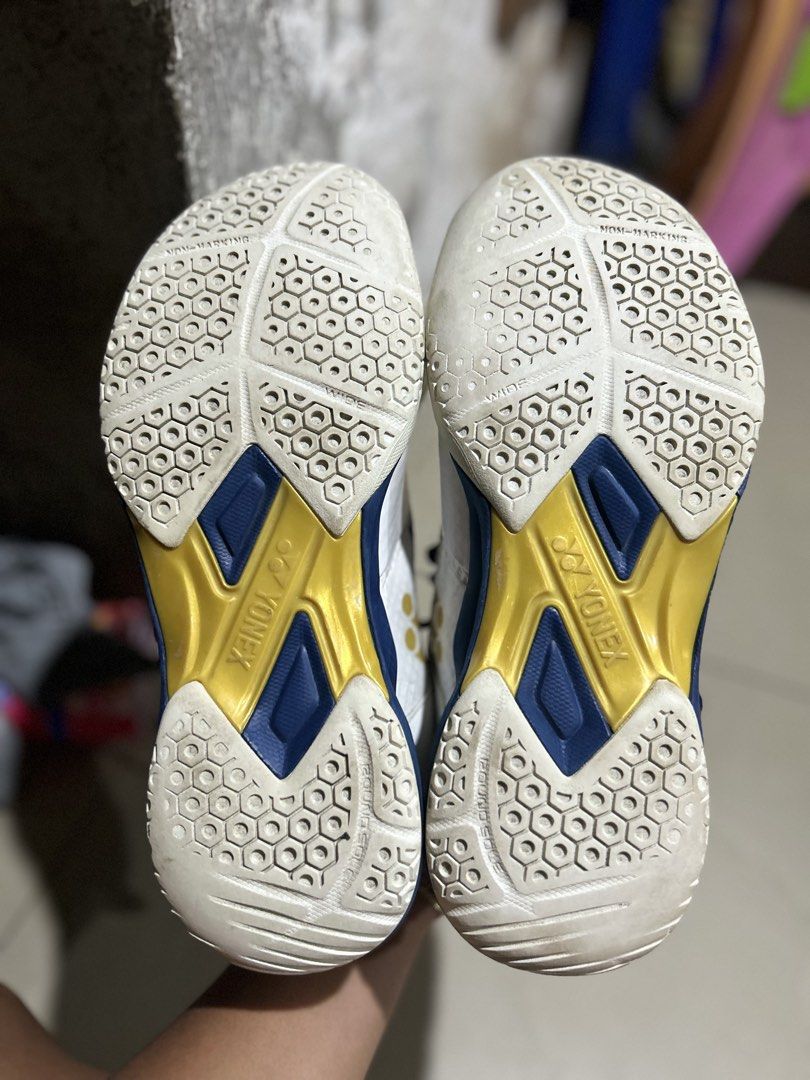 Yonex (Category: Sneakers) located in Cebu City. Submitted by cyrilk1cks (Listing ID 1461674465, Image 3). Description: .