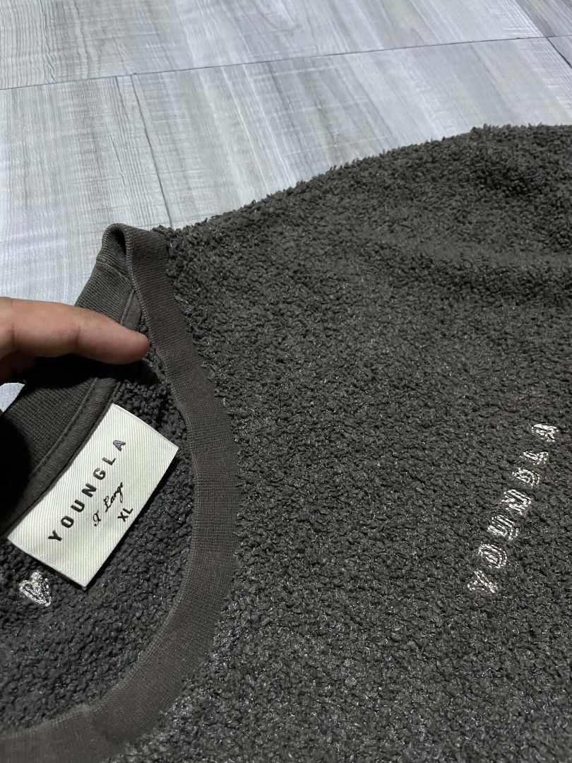 YOUNGLA SIZE XL (Category: Tshirts & Polo Shirts ) located in Manila. Submitted by gelove.thrift (Listing ID 1461590017, Image 3). Description: .