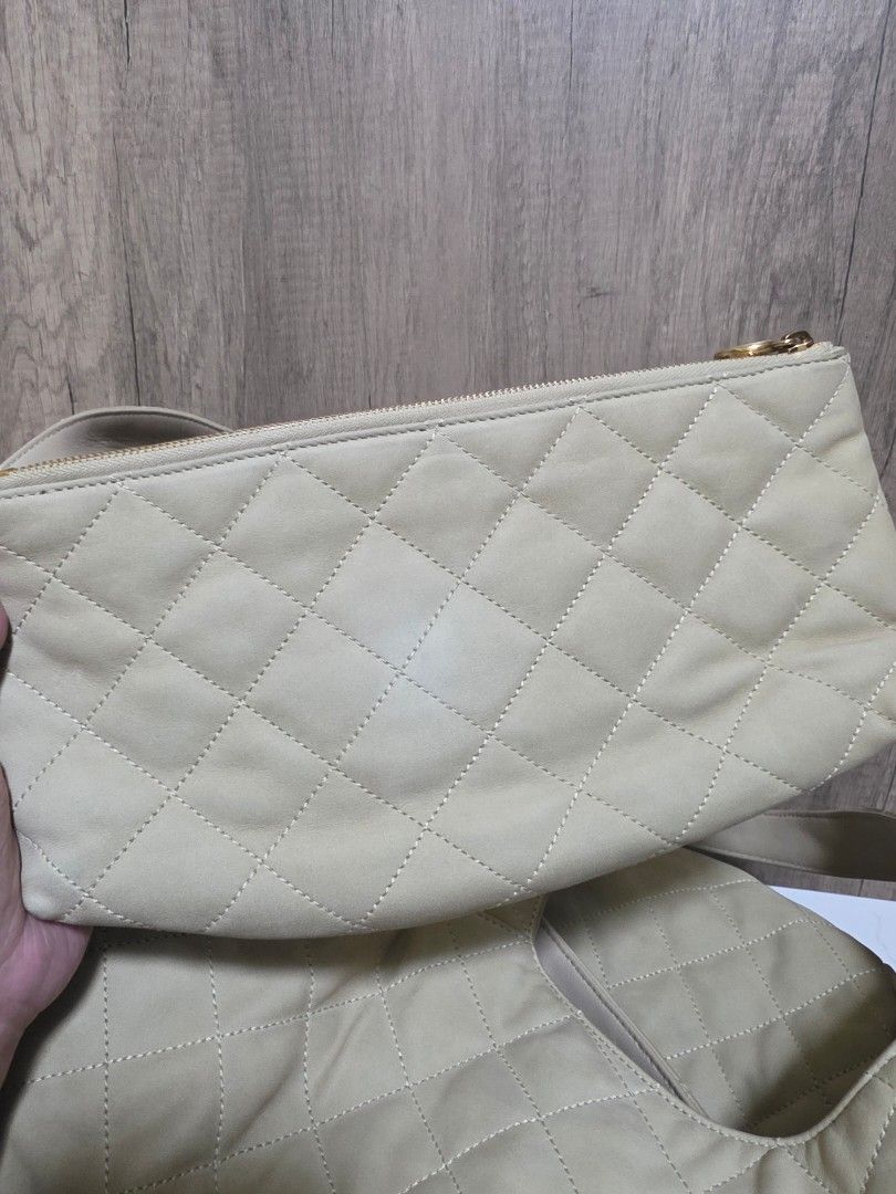 YSL I-Care Maxi (Category: Luxury Bags & Wallets) located in Pasig City. Submitted by louloubells (Listing ID 1461750690, Image 2). Description: ✨I-Care Maxi in Nubuck Beige color 👜9/10, excellent condition, minor signs of use only. Comes with care cards, pouch, dustbag. SELLING LOW! ✨ PHP 130,000✨ .