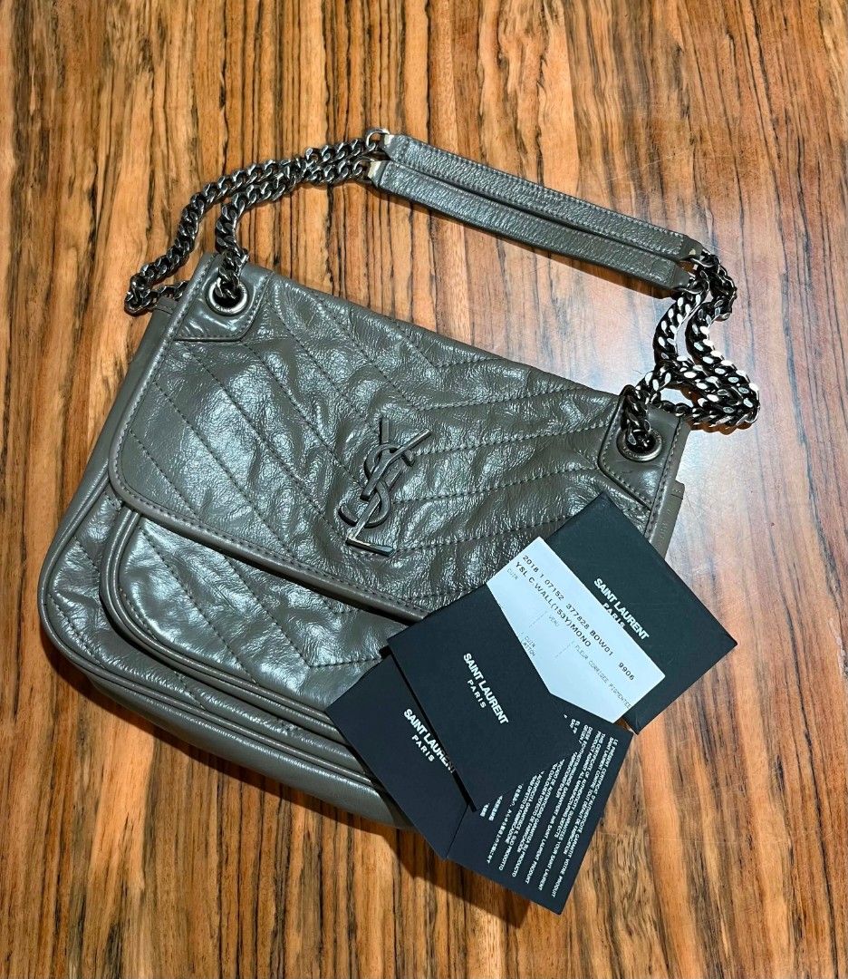YSL MATELASSE NIKI SHOULDER BAG (Category: Announcements) located in Manila. Submitted by ukaybagsakan (Listing ID 1461599921, Image 1). Description: YSL MATELASSE NIKI CODED RANK AB IN PRESTINED CONDITION SIGN OF USED DETAILS POSTED AS IS WHERE IS PM ME FOR FAST TRANSACTION! THANKS! GODBLESS!.
