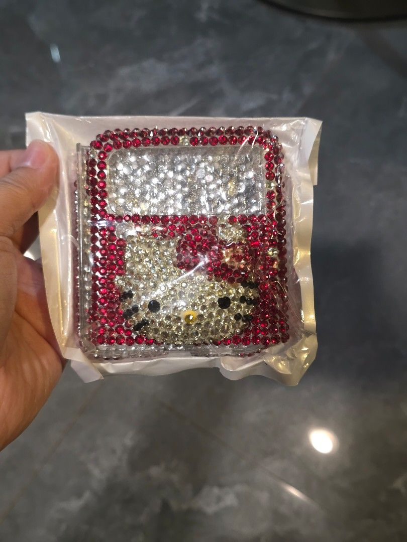 Z Flip 4 Sanrio Caee Set (Category: Cases & Sleeves) located in Taguig. Submitted by lovedbymicah (Listing ID 1461639811, Image 2). Description: Get all 8 for 600 only *Hello Kitty bedazzled (never used) *Kuromi w charm and pop socket *Kuromi pearlescent *Hello Kitty ribbon *3 Hello Kitty pink charms Last price posted. No breaking of set :) 📍BGC.