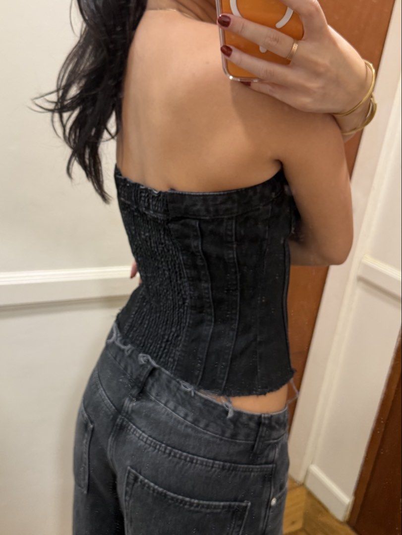 Zara back denim corset like zip up top (Category: Others Tops) located in Manila. Submitted by beysclosett (Listing ID 1461657633, Image 3). Description: - only used twice / good condition - body hugging but comfy - flattering .
