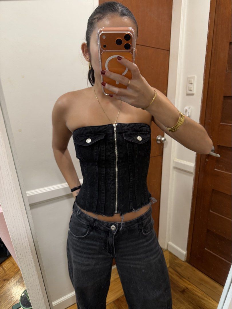 Zara back denim corset like zip up top (Category: Others Tops) located in Manila. Submitted by beysclosett (Listing ID 1461657633, Image 1). Description: - only used twice / good condition - body hugging but comfy - flattering .