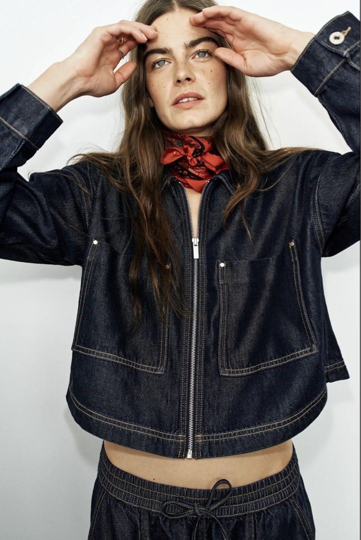 Zara BNWT cropped zip-up jacket (Category: Coats, Jackets and Outerwear) located in Mataasnakahoy. Submitted by chicforless.ph (Listing ID 1461712442, Image 2). Description: .