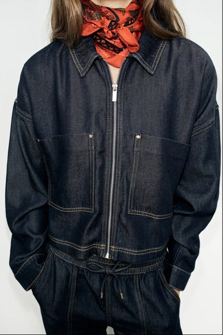 Zara BNWT cropped zip-up jacket (Category: Coats, Jackets and Outerwear) located in Mataasnakahoy. Submitted by chicforless.ph (Listing ID 1461712442, Image 3). Description: .