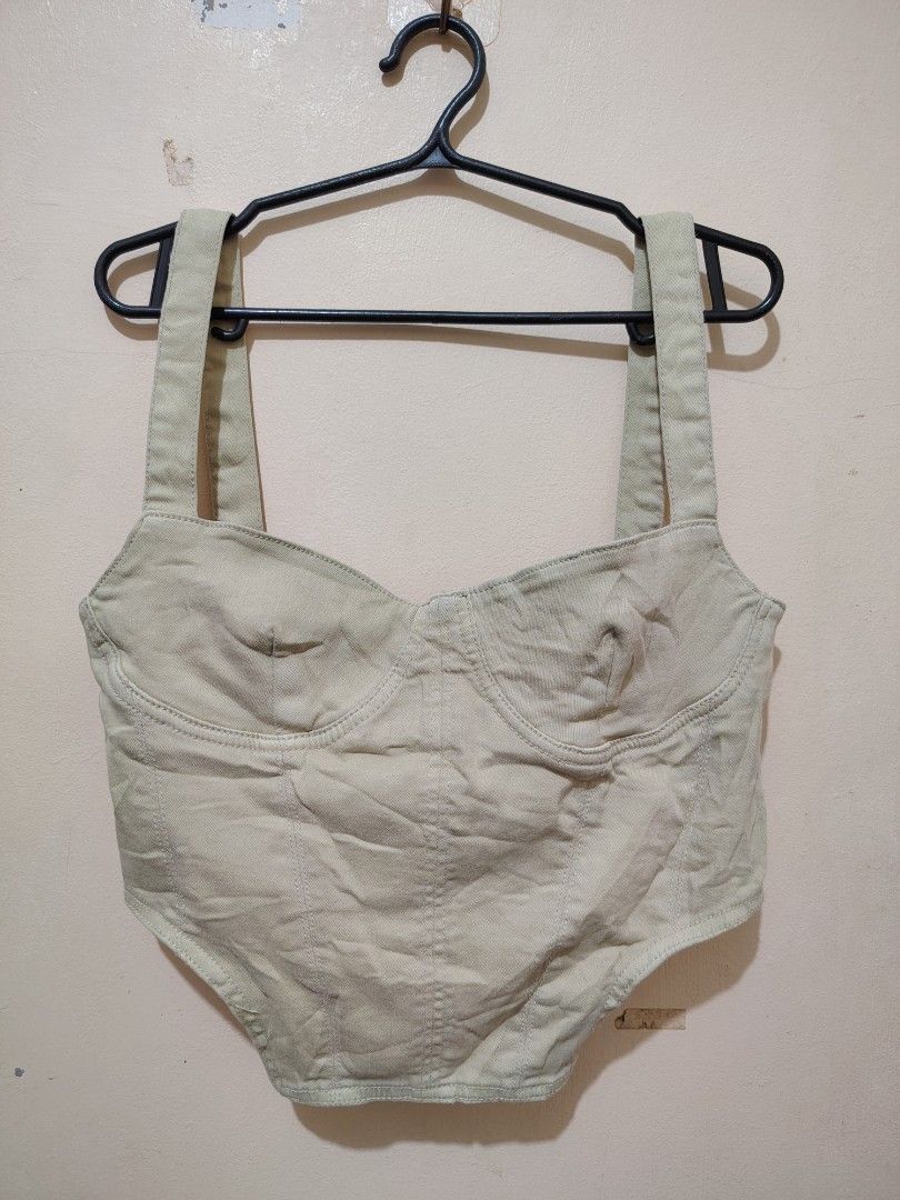 ZARA Corset Style Crop Top (Category: Sleeveless) located in Manila. Submitted by forthriftstorewarriors (Listing ID 1461629745, Image 1). Description: FREE 1 ITEM IF YOU PURCHASE 2 OR MORE ITEMS ❤❤❤ - Zara corset style crop top - Structured bust for a flattering fit - Estimated size M - Perfect for dressing up or down - Pairs well with jeans or skirts - Back zipper - Actual color: please refer to the last photo.