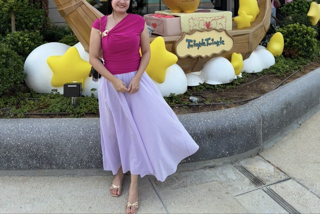 Zara Flowy Maxi Skirt Set (Category: Skirts) located in Taguig. Submitted by princesszarashop (Listing ID 1461678699, Image 1). Description: - size small - elastic waistband (can fit up medium) - Two-piece outfit: Vibrant pink one-shoulder floral top - Soft lavender maxi skirt with a flowy silhouette - Versatile: Great for casual outings or special occasions - Comfortable and stylish design - Pairs well with sandals.