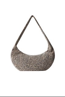 (Category: ) located in . Submitted by madeasoncloset (Listing ID 1461750346, Image 1). Description: .