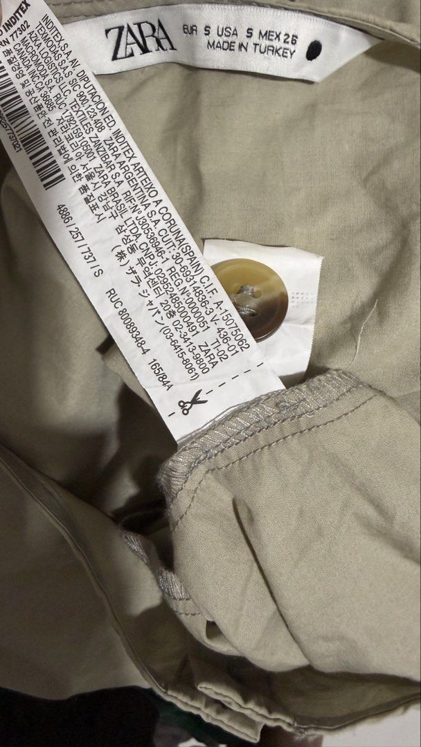 Zara Poplin Gathered Sleeve Buttondown Blouse (Category: Longsleeves) located in Naga. Submitted by tiindahunts (Listing ID 1461685232, Image 3). Description: From Hongkong box!.