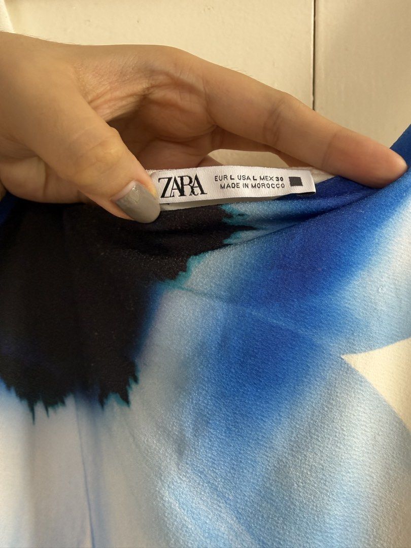 Zara Printed Bodysuit (Category: Sleeveless) located in Paranaque City. Submitted by marjdom23__ (Listing ID 1461622761, Image 3). Description: • Worn once for a party • No flaws whatsoever • Good for the beach, as an elevated basic, or summer wear .
