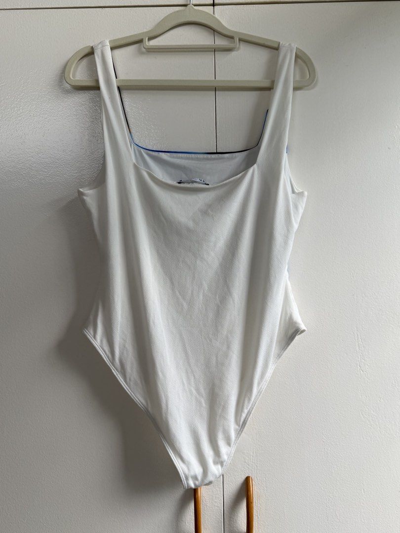 Zara Printed Bodysuit (Category: Sleeveless) located in Paranaque City. Submitted by marjdom23__ (Listing ID 1461622761, Image 2). Description: • Worn once for a party • No flaws whatsoever • Good for the beach, as an elevated basic, or summer wear .