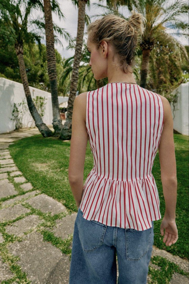 Zara red & white peplum tip (Category: Blouses) located in Manila. Submitted by revibe_2025 (Listing ID 1461623556, Image 3). Description: BRAND NEW Pero natanggal yung tag nya. Xs to small size only sya. Negotiable but dont haggle much please .