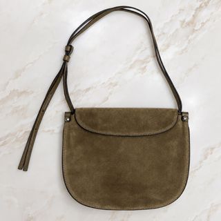 (Category: ) located in . Submitted by stylehub.mnl (Listing ID 1461597485, Image 1). Description: .
