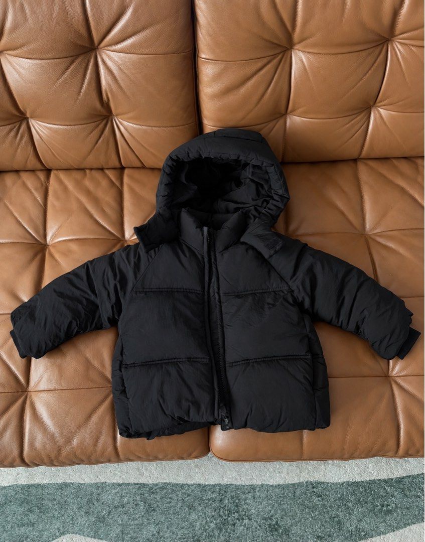Zara Water-Repellent Puffer Coat (Category: Babies & Kids Fashion) located in Pasig City. Submitted by angelcstlln (Listing ID 1461635565, Image 1). Description: Used only 4-5 times during our Europe and Japan trips. In very good condition and really nice quality. Warm, comfortable and well-made. Fits 2-4 yrs old (98cm) RFS: no longer fits my child.