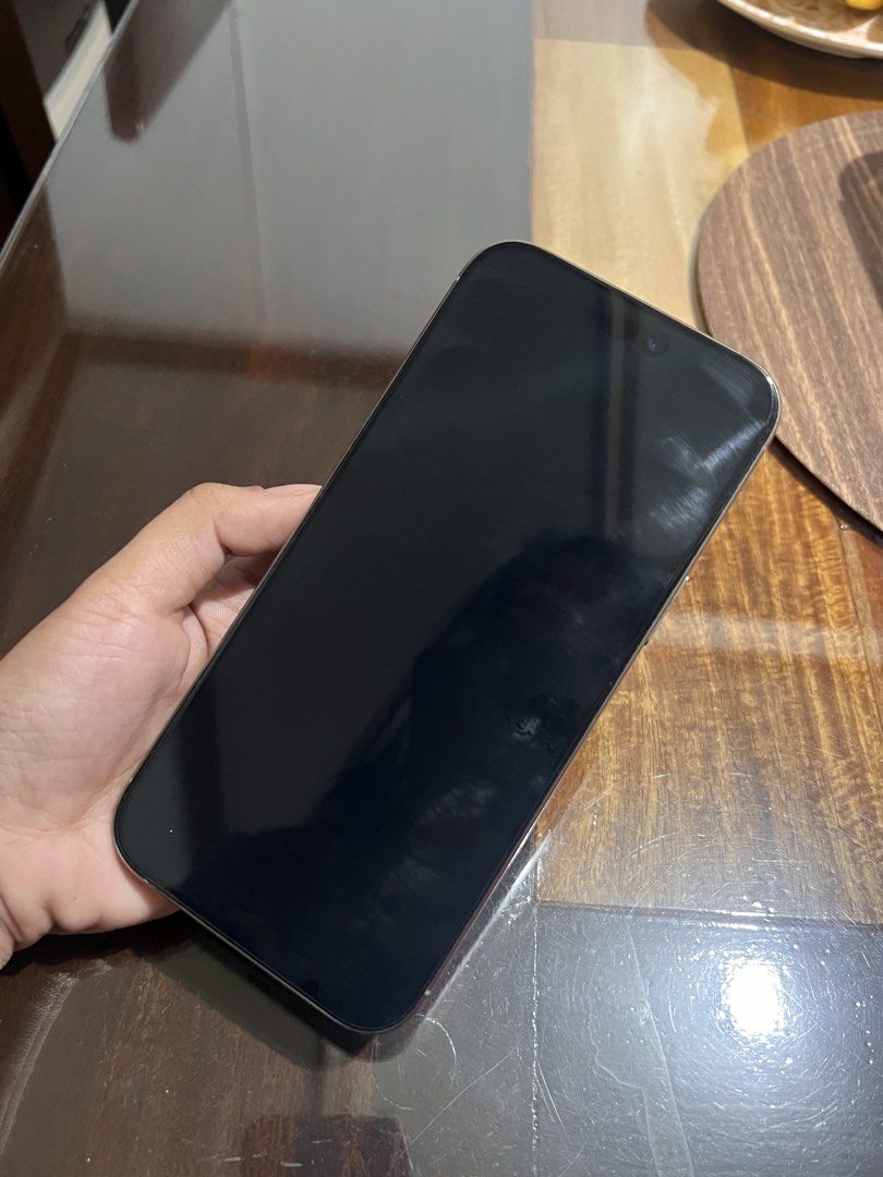 16 pro max 512gb (Category: iPhone 16 Series) located in Caloocan City. Submitted by lairajanaiza (Listing ID 1461998763, Image 3). Description: 512gb Openline FU 90% batt health NEGO basta di OA ISSUE may konting crack sa x5 na camera pero di affected yung pictures, may line din sa screen pero di pansin pag may tempered RFS: Upgrade.
