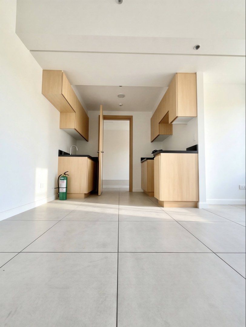 FOR SALE: 1BR The Gentry Residences | Makati (Category: Apartments & Condos) located in Manila. Submitted by nxs.realty (Listing ID 1461971102, Image 2). Description: 1BR FOR SALE 📍The Gentry Residences Valero St., Salcedo Village, Makati PROPERTY DETAILS • Floor Area: 65 sqm • 1BR • Near the elevators • Ready for occupancy • Foreign owned • Brand new • Complete documents • Unfurnished • No parking PHP 14,500,000 For viewing and inquiries: NXS R