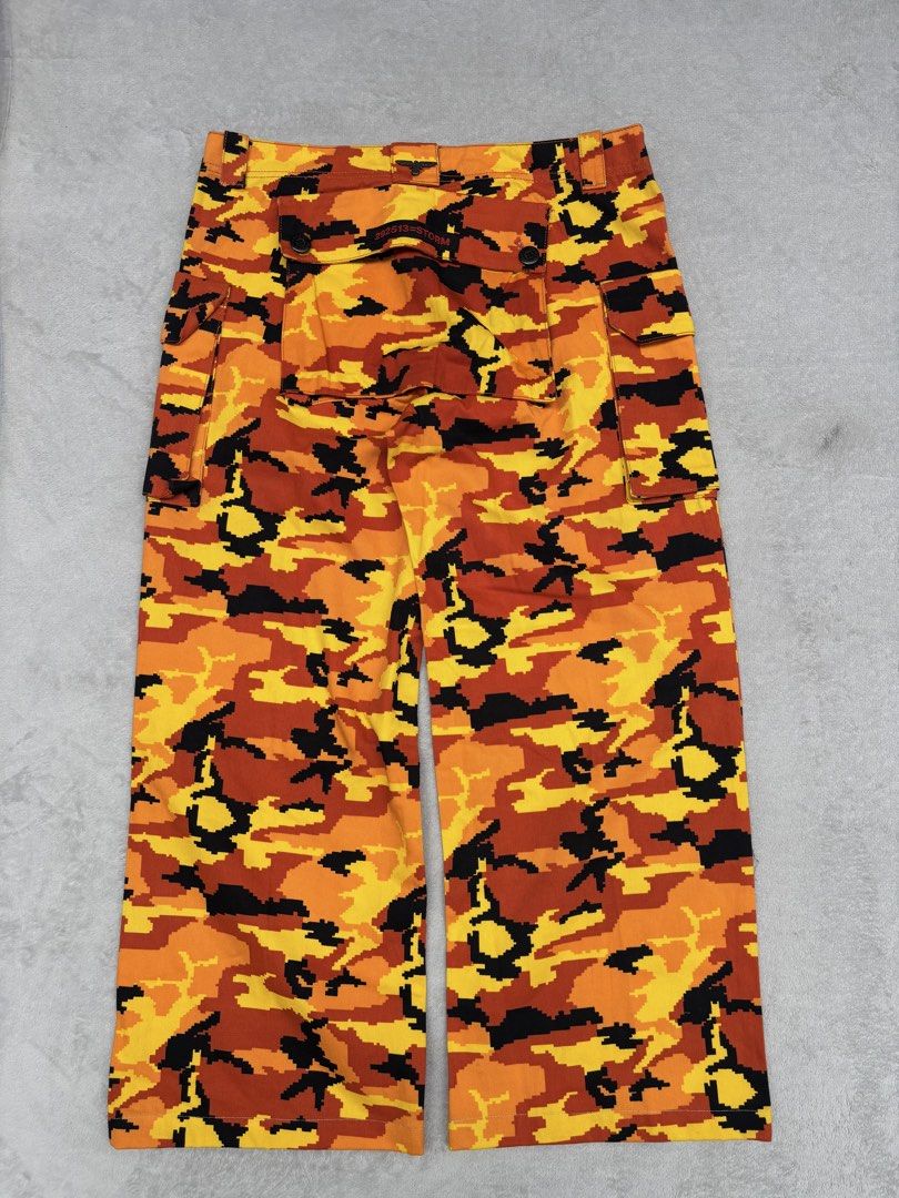 292513=STORM digi camo Utility denim Pants (Category: Jeans) located in Baguio. Submitted by thecollector2600 (Listing ID 1461807407, Image 2). Description: 32” x 37”.