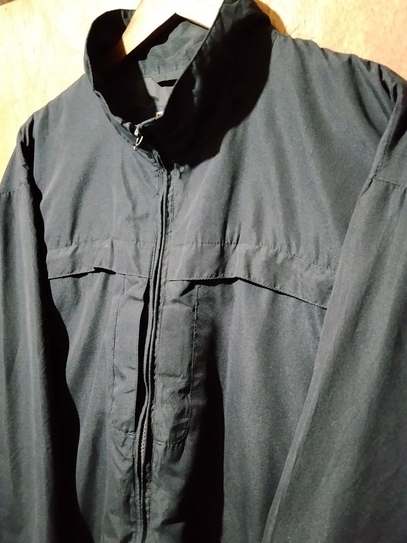 5.11 TACTICAL SERIES WINDBREAKER JACKET (Category: Coats, Jackets and Outerwear) located in Kalibo. Submitted by ionsthrift (Listing ID 1461961134, Image 2). Description: 📌Ugaliing mag basa palagi, pra iwas tanong o aberya. 📌Wag na mag offer kng hndi nman kayang panindigan or bibilhin. Dahil once na nag offer ka dpat sure ka. 📌Please, manage your expectation nlng, halos lahat po ng items ay galing ukay, denedeclare ko nman pag my issue, pro pa