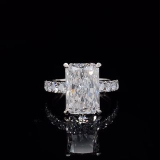 (Category: ) located in . Submitted by jumbodiamondsofficial (Listing ID 1461898696, Image 1). Description: .