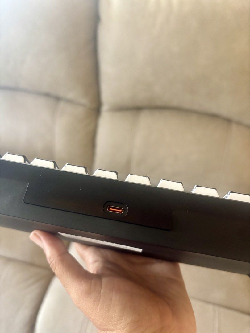 60% Mechanical Keyboard with Custom Keycaps and USB-C (Category: Computer Keyboard) located in Baybay. Submitted by yenohabarquez (Listing ID 1461832679, Image 3). Description: - Compact 60% mechanical keyboard - Unique red, white, and blue accent keycaps - USB-C connectivity - Ideal for gaming and typing - USB cable included.