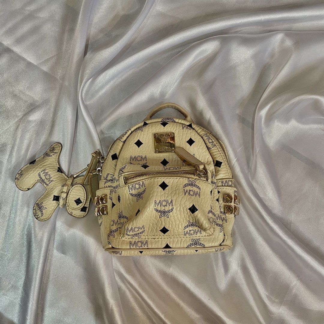 8. MCM VISETOSE MINI STARK BACKPACK CHARM (Category: Shoulder Bags) located in Manila. Submitted by syle_88 (Listing ID 1461966222, Image 1). Description: SLIGHTLY USED ISSUE: WALA NA PO YUNG SLING NIYA. .