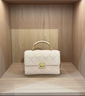 （分類：）位於 。 由 theloopluxury 提交（商品編號 1461895775，圖片 1）。簡介： 。