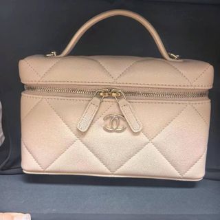 (Category: ) located in . Submitted by millen.outlet (Listing ID 1461957271, Image 1). Description: .