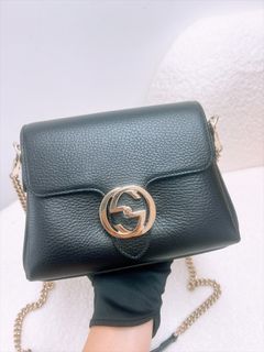 （分類：）位於 。 由 heras.luxury 提交（商品編號 1461975491，圖片 1）。簡介： 。