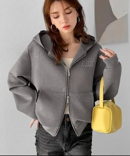 （分類：）位於 。 由 fashionworld_yf 提交（商品編號 1461888071，圖片 1）。簡介： 。