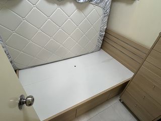（分類：）位於 。 由 amy_hall 提交（商品編號 1461843121，圖片 1）。簡介： 。
