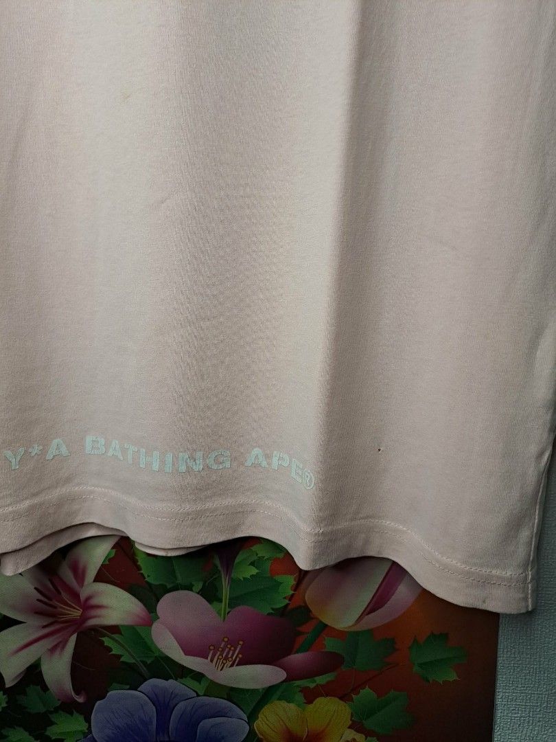 Aape Mad Face (Category: Tshirts & Polo Shirts ) located in Quezon City. Submitted by yaseen73 (Listing ID 1461909808, Image 3). Description: Aape Universe Mad Face Baby Pink With Cracks on Print and Single Pinhole Wearing Size : L - XL Dimensions : See Photo Color Rate : 9.5/10 - Pre Owned MOP : G C A S H B A N K T R A N S F E R COURIER : J & T LALAMOVE seller's location: 📍Brgy. Pansol, Q.C.