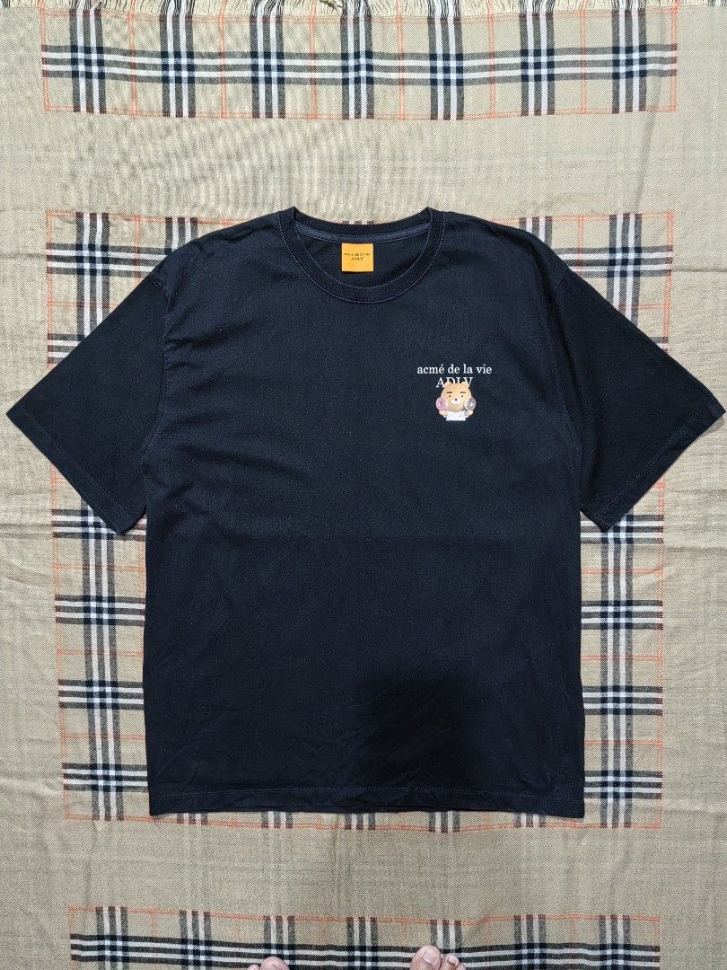 ACNE DE LA VIE (Category: Tshirts & Polo Shirts ) located in Baguio. Submitted by curated_luxe_brandeds (Listing ID 1461809021, Image 1). Description: ACME DE LA VIE DIMENSION :L29 X W22. 5 SIZE 2 ON TAG FITS LARGE MENS SEE PICS FOR DETAILS EXCELLENT CONDITION COLOR MAY VARY DUE TO LIGHTING MOP BDO /GCASH NO COD /COP FB PAGE /CAROUSELL : curated_luxe_brandeds FACEBOOK SELLING ACCOUNT : Esteph Colpita SA PHYSICAL STORE :STALL 324A THIRD FLOOR SKYW