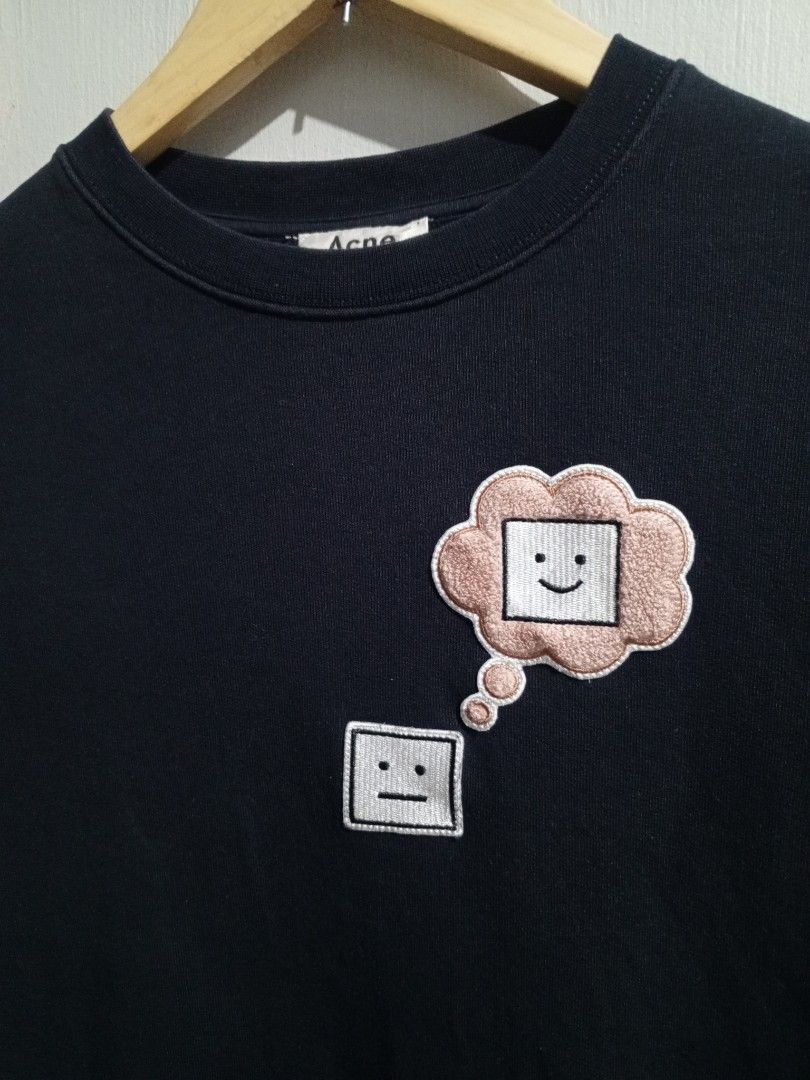 Acne Studios Casey Emoji sweater (Category: Coats, Jackets and Outerwear) located in Santa Maria. Submitted by paulo-garcia21 (Listing ID 1461811525, Image 2). Description: size small 19 by 24 no issue excellent condition.
