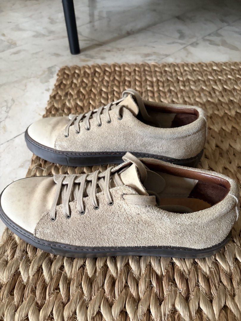 Acne Studios Sneakers (Category: Casual Shoes) located in Manila. Submitted by kaptainsunshine (Listing ID 1461815166, Image 3). Description: -No box but will come with its dust bag -issues last picture .