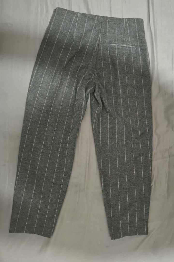 Acne Studios Striped Slim trousers (Category: Jeans) located in Bacoor. Submitted by manilasena (Listing ID 1461990474, Image 3). Description: size M in tags.