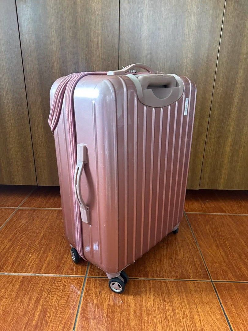 Actus Medium Luggage Suitcase (Category: Luggage) located in Quezon City. Submitted by dannikkishoppe2 (Listing ID 1461925467, Image 3). Description: Actus Medium Luggage Suitcase ‼️₱3000‼️ *light weight *top opening design for easy access *TSA combination lock *good condition W17in x D10in x H24in.