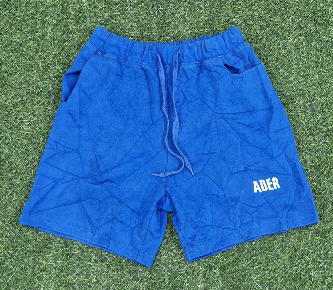 Ader short (Category: Shorts) located in Pili. Submitted by the_g_thrift (Listing ID 1461913186, Image 1). Description: size a1 size 26-32 tapemeasure length: 17 hem: 11.5 excellent condition need wasg.