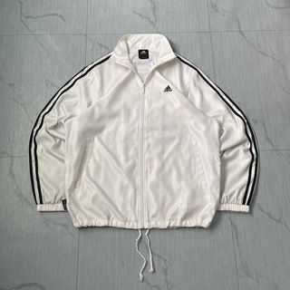 (Category: ) located in . Submitted by newclassicwear (Listing ID 1461808256, Image 1). Description: .