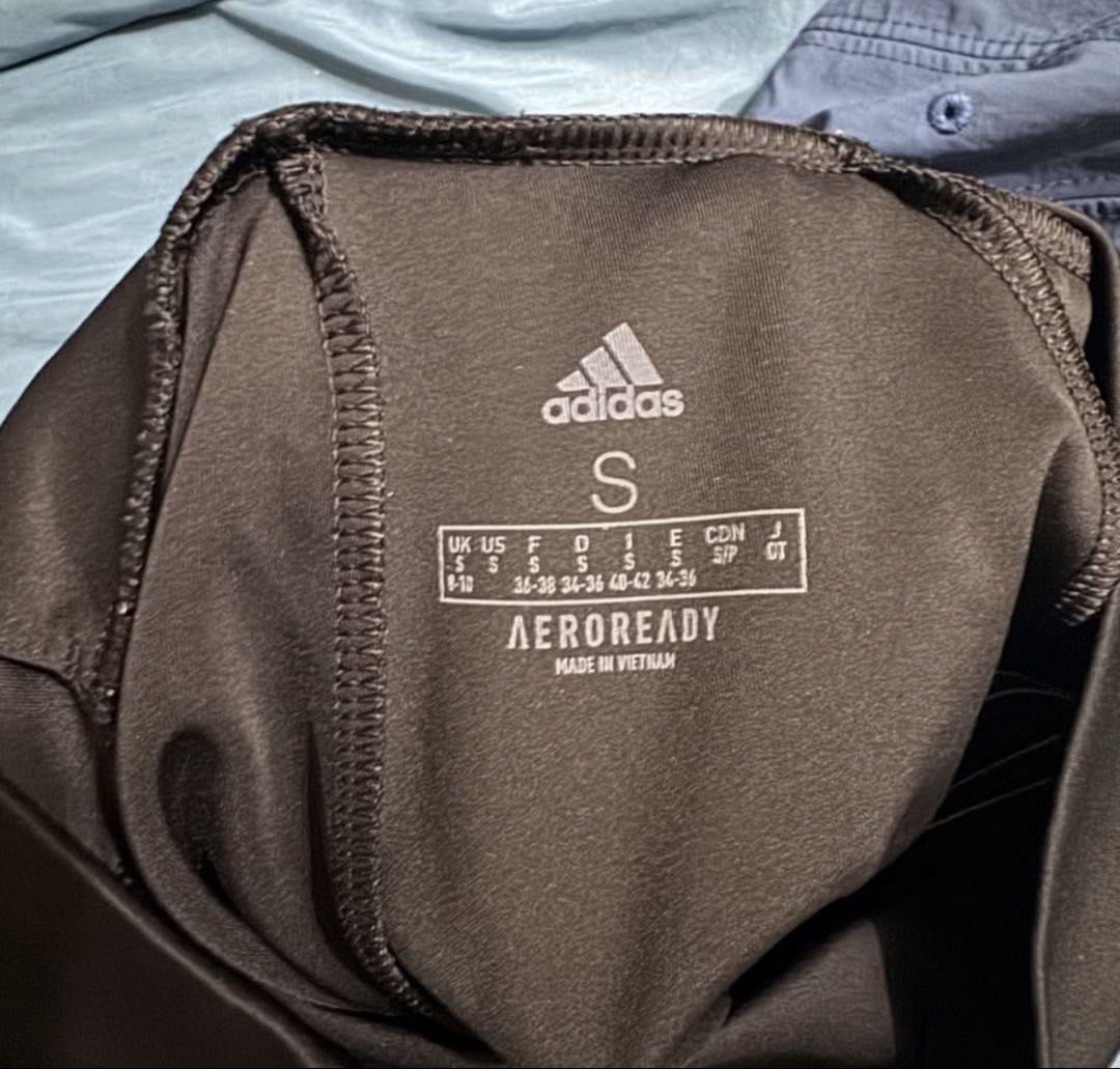 Adidas Aeroready Leggings SMALL (Category: Activewear) located in Batangas. Submitted by essir (Listing ID 1462034202, Image 3). Description: .