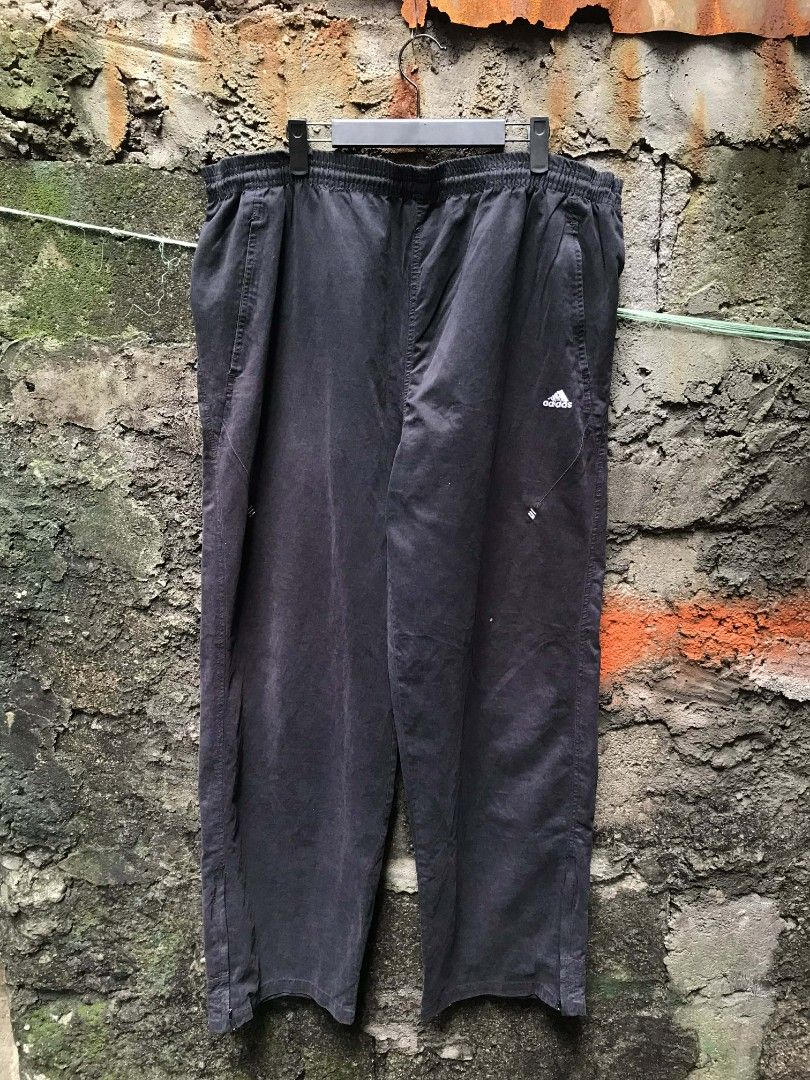 Adidas Black Track Pants XL (Category: Joggers) located in Quezon City. Submitted by carlodepaz (Listing ID 1461954401, Image 1). Description: Waist - 38 adjustable Length -42 Thigh - 14 Leg open - 10 price - 250 free ship via jnt.