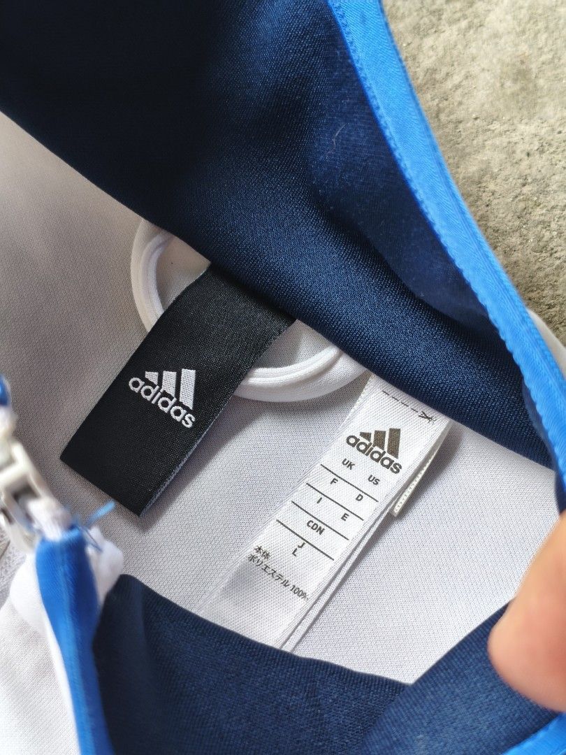 Adidas Climalite Full-Zip Two-Tone Colorblock Track Jacket (Category: Coats, Jackets and Outerwear) located in Cavite. Submitted by benta.ni.jm (Listing ID 1461813253, Image 3). Description: Size: M Dimensions: 20.5 x 28 Condition: 10/10 Color Rate: 10/10 Issue: 📩📩📩.