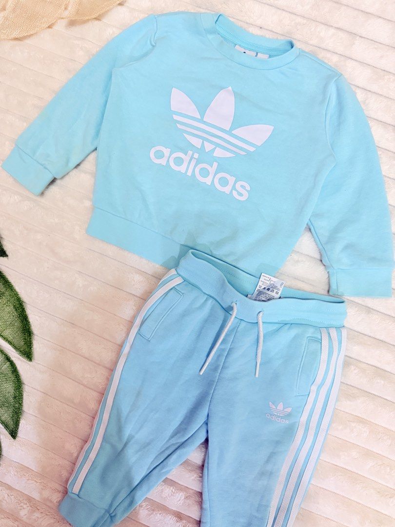 Adidas cotton terno 12M (Category: Babies & Kids Fashion) located in La Trinidad. Submitted by true_kidsclothing (Listing ID 1461904635, Image 3). Description: 𝙎𝙞𝙯𝙚 𝙤𝙣 𝙩𝙖𝙜: 12 months 💯Legit / Authentic 📌Verygood used condition, minimal light yellow stain 📌Color rate: 9.5/10.