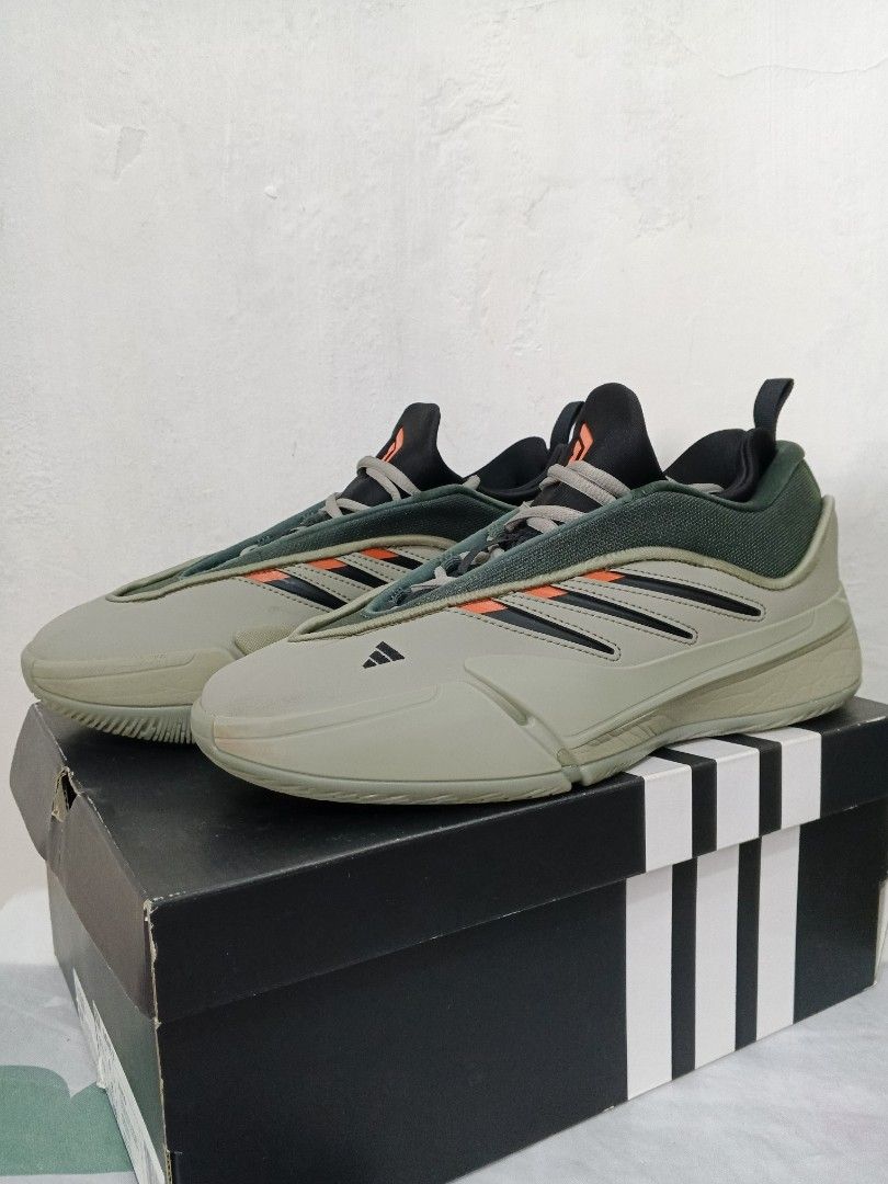 Adidas Dame 9 "Oak Tree" (Category: Sneakers) located in Carmona. Submitted by jmb_21 (Listing ID 1461867329, Image 2). Description: Adidas Dame 9 "Oak Tree" 2499 php + sf Size: 8.5US fits like 9US (Dame 9 runs big in size) Used but in excellent condition, comes with original box and extra laces Meetup places: Carmona, Cavite Biñan, Laguna Santa Rosa, Laguna.