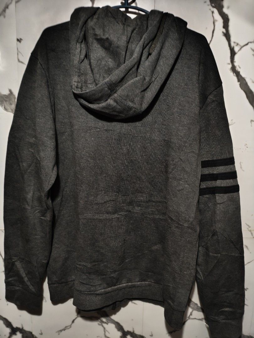 Adidas hoodie jacket (Category: Activewear) located in Las Pinas. Submitted by yokiesse (Listing ID 1462009710, Image 3). Description: .