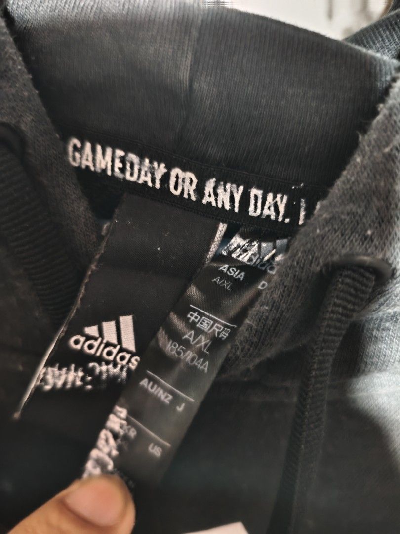 Adidas hoodie jacket (Category: Coats, Jackets and Outerwear) located in Las Pinas. Submitted by yokiesse (Listing ID 1462015415, Image 3). Description: .
