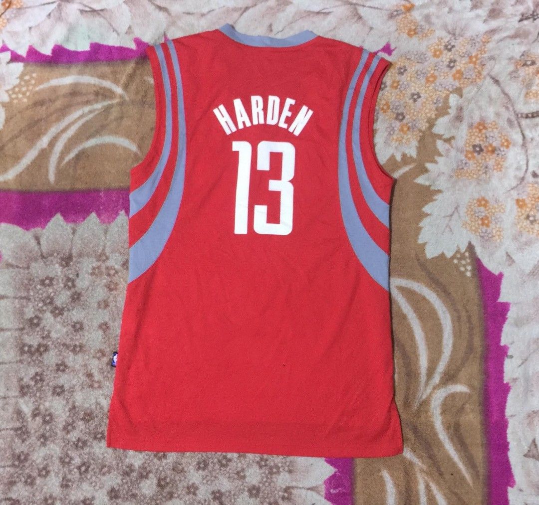 Adidas James Harden (Category: Activewear) located in Tagum. Submitted by urbanoadulajr (Listing ID 1461963347, Image 2). Description: Adidas James Harden Medium to large 22.5x32.5 excellent like new condition solid pa Prize 2500.