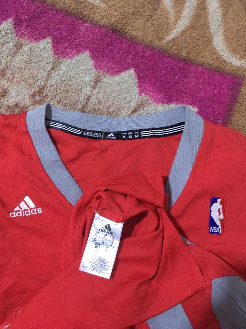 Adidas James Harden (Category: Activewear) located in Tagum. Submitted by urbanoadulajr (Listing ID 1461963347, Image 3). Description: Adidas James Harden Medium to large 22.5x32.5 excellent like new condition solid pa Prize 2500.