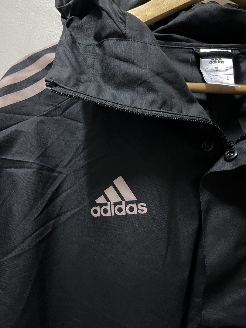 Adidas Performance Longline Hooded Jacket (Category: Coats, Jackets and Outerwear) located in Mandaluyong City. Submitted by pochesguerra (Listing ID 1461898082, Image 2). Description: Adidas Performance Longline Hooded Jacket SIZE: M DIMES: 22 x 34 ISSUE: White Stains PRICE: 1000 PESOS + SHIPPING FEE .