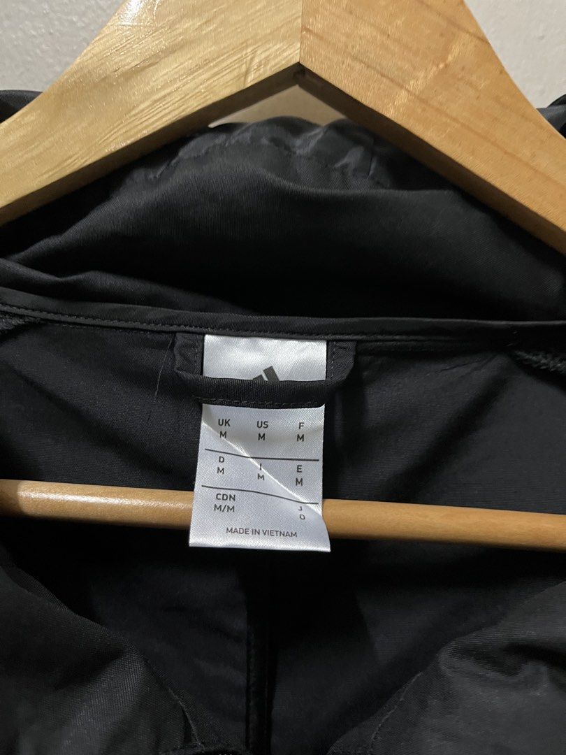 Adidas Performance Longline Hooded Jacket (Category: Coats, Jackets and Outerwear) located in Mandaluyong City. Submitted by pochesguerra (Listing ID 1461898082, Image 3). Description: Adidas Performance Longline Hooded Jacket SIZE: M DIMES: 22 x 34 ISSUE: White Stains PRICE: 1000 PESOS + SHIPPING FEE .