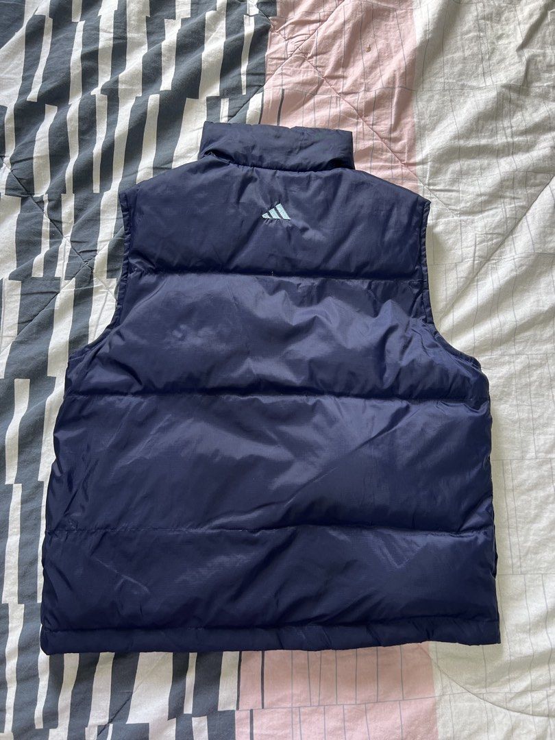 Adidas Puffer (Category: Babies & Kids Fashion) located in Cebu City. Submitted by barbiejenz_cat (Listing ID 1461844495, Image 2). Description: Kid size but can fit to small adult Unisex .